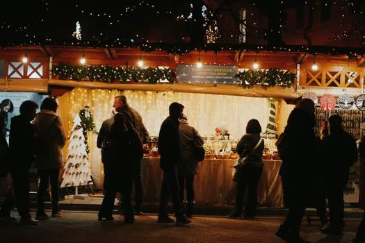 Christmas market at Vörösmarty Square