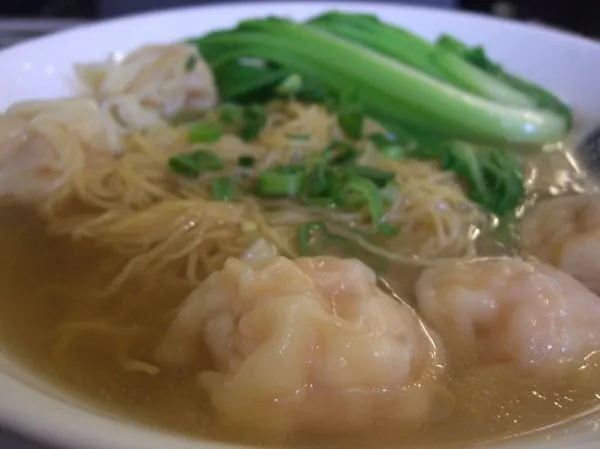 Wonton noodles