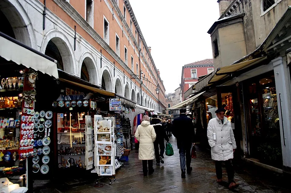 Rialto Bridge and market