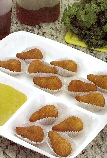 Coxinha and salgados