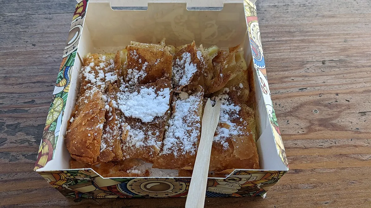 Bougatsa