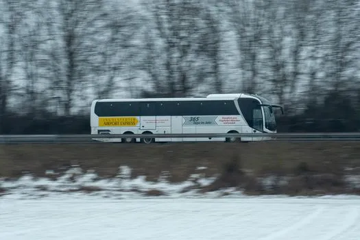 Airport bus 100E