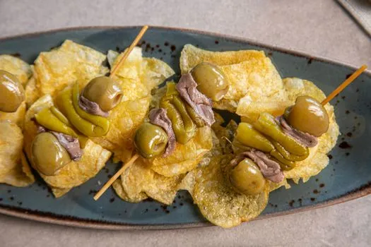 Tapas and pintxos, Catalan style