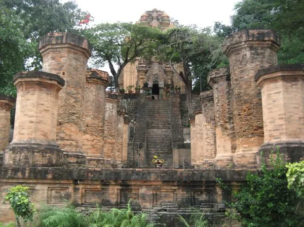 Po Nagar Cham Towers