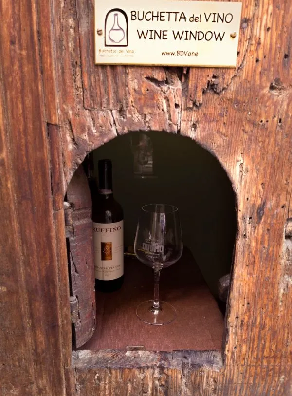 Wine windows (buchette del vino)