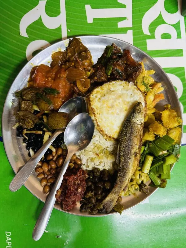 Newari khaja set