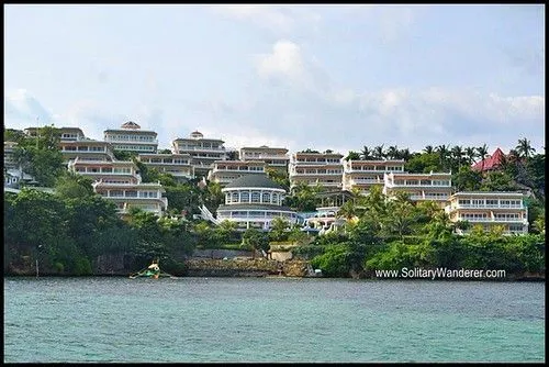 Island hopping boats