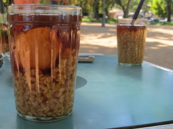 Mote con huesillo