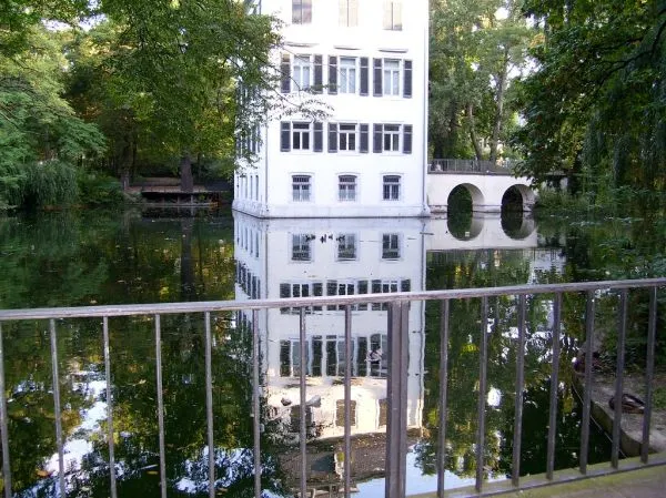 Banking city culture