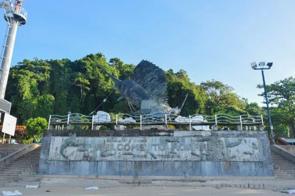 Khlong Root and the emerald pools