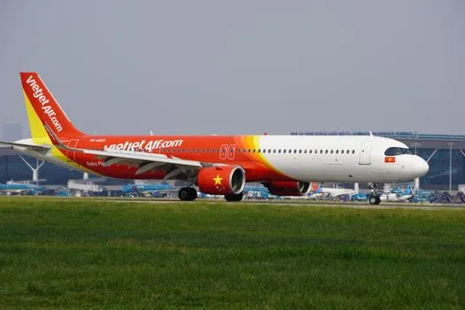 Airport taxi and shuttle