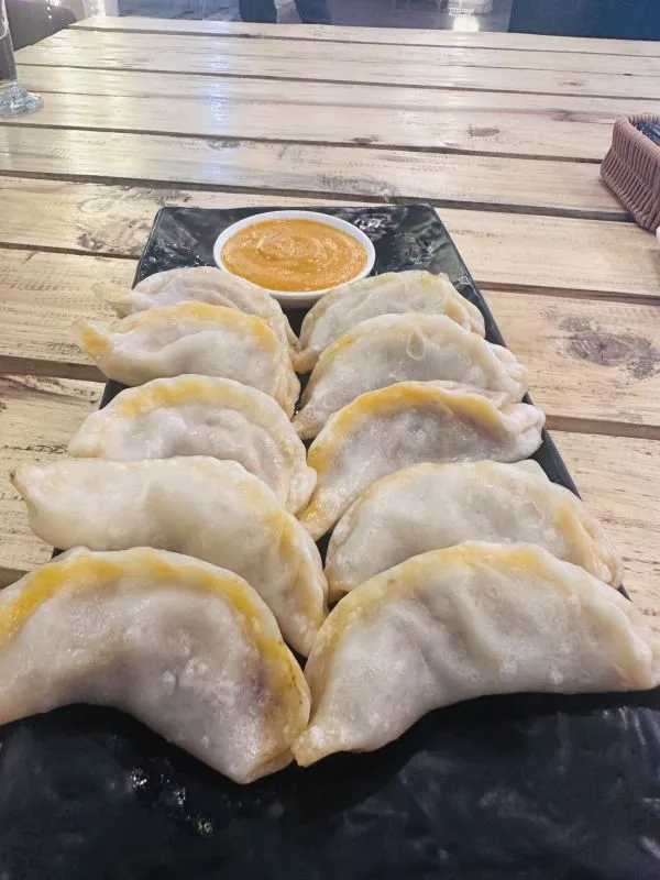 Momos
